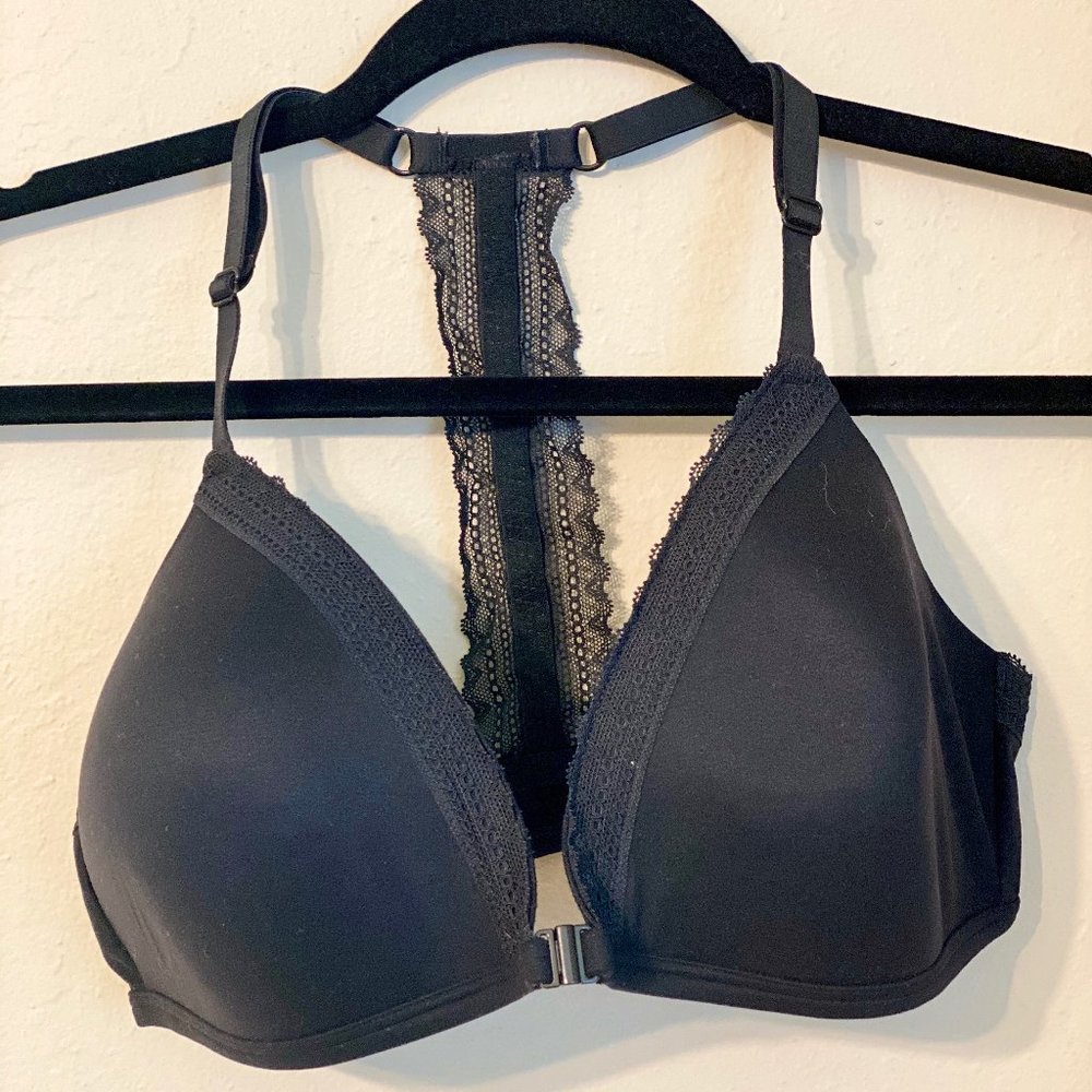 Xhilaration racerback wireless bra front close